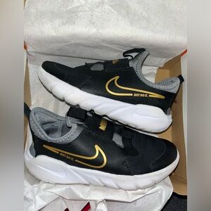 Nike flex runner 13c